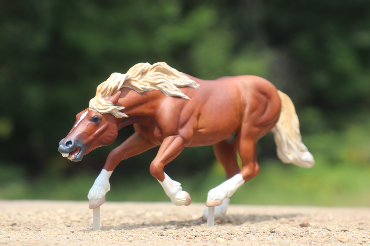 Custom painted Venti Scale Resin Bixby Flaxen Chestnut