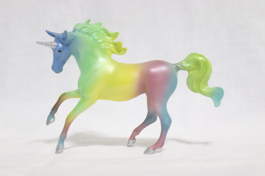 Unicorn Crazy Surprise Series 2 Chase Model